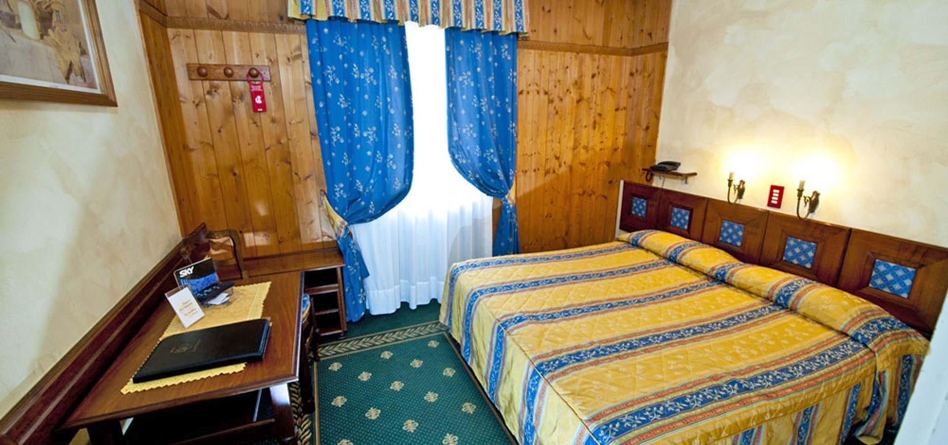 Olimpia Hotel i centrum Cortina d'Ampezzo, Italien Olimpia Hotel i centrum Cortina d'Ampezzo, Italien