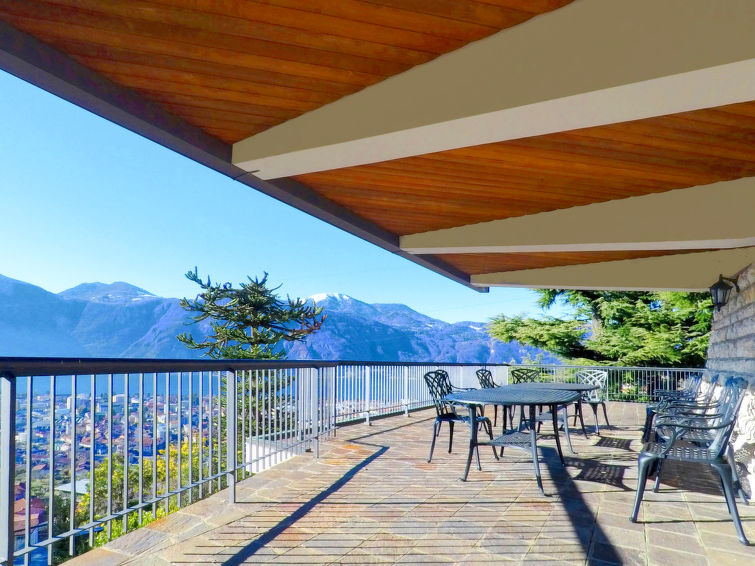 Villa Ornella feriehus