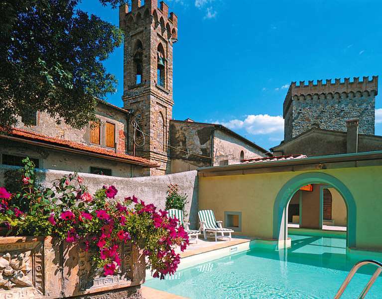 Castello di Volognano feriehus