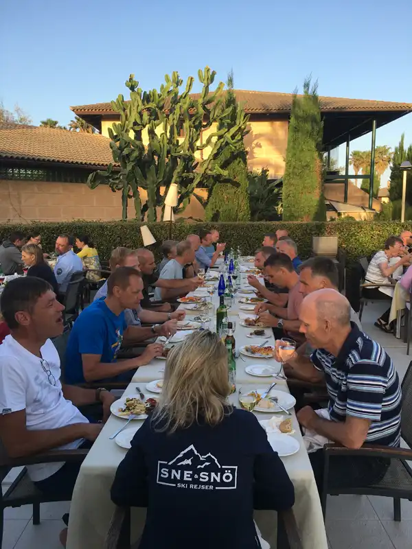 Middag efter dagens etape