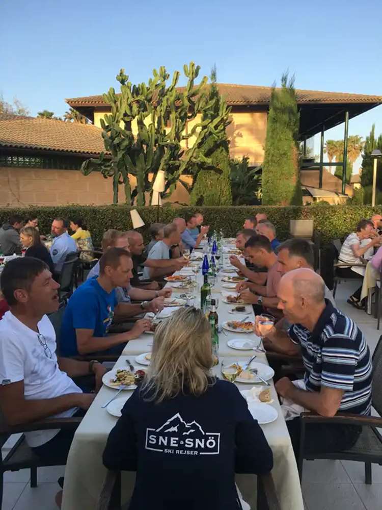 Middag efter dagens etape